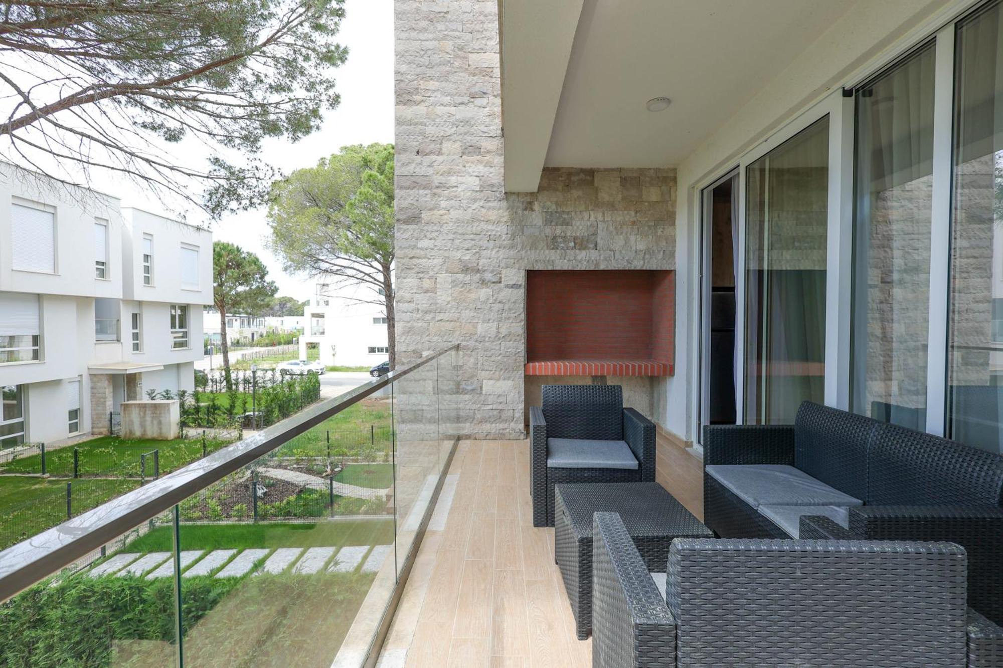 Sanpietro Vacation Apartments Durrës Exterior foto