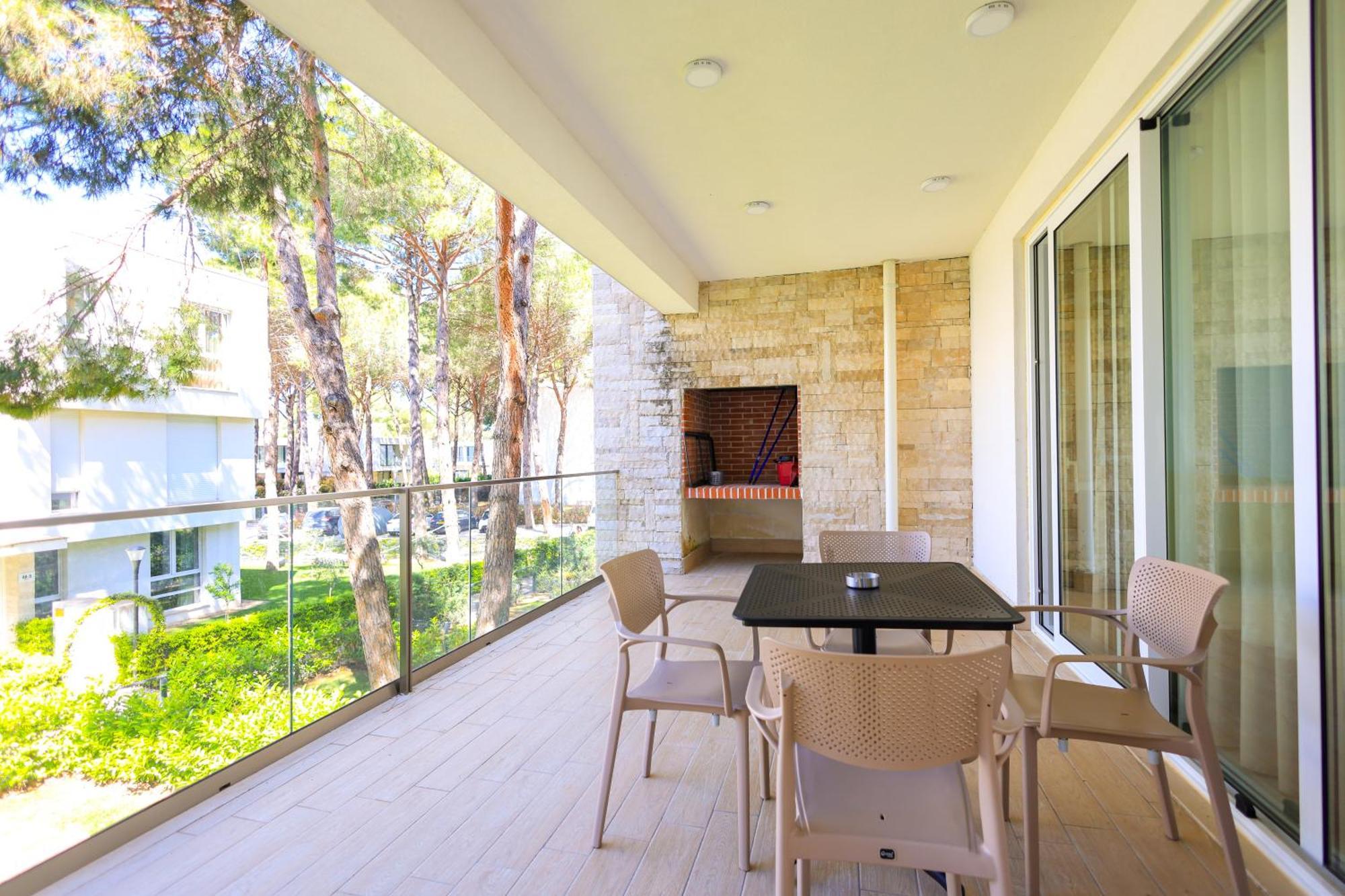 Sanpietro Vacation Apartments Durrës Exterior foto